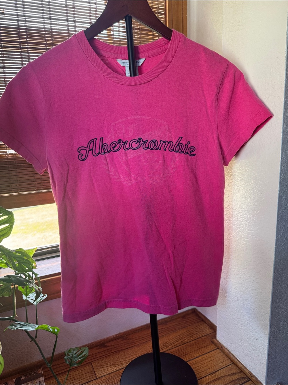 VTG Abercrombie & Fitch Pink Script Logo Baby Tee Y2K made in USA
